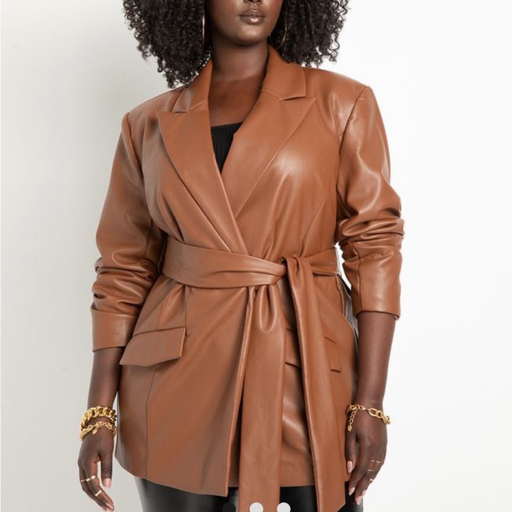 NWT! Tan Faux Leather Belted Blazer ELOQUII plus sz 24 jacket